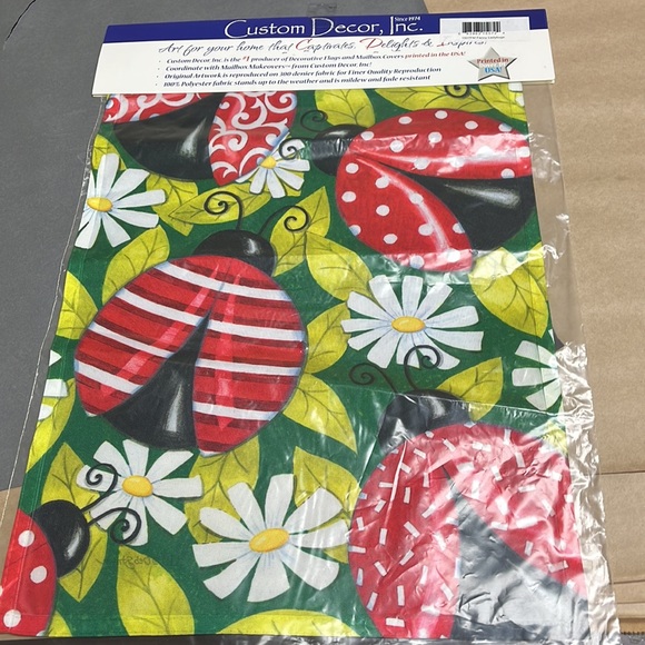 NWT CUSTOM DECOR, INC 1507FM fancy ladybugs 12x18” garden flag - Picture 2 of 3